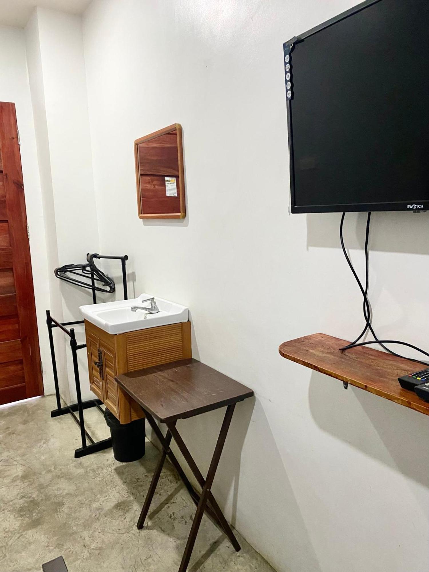 The Pocket Hotel Мактан Екстериор снимка
